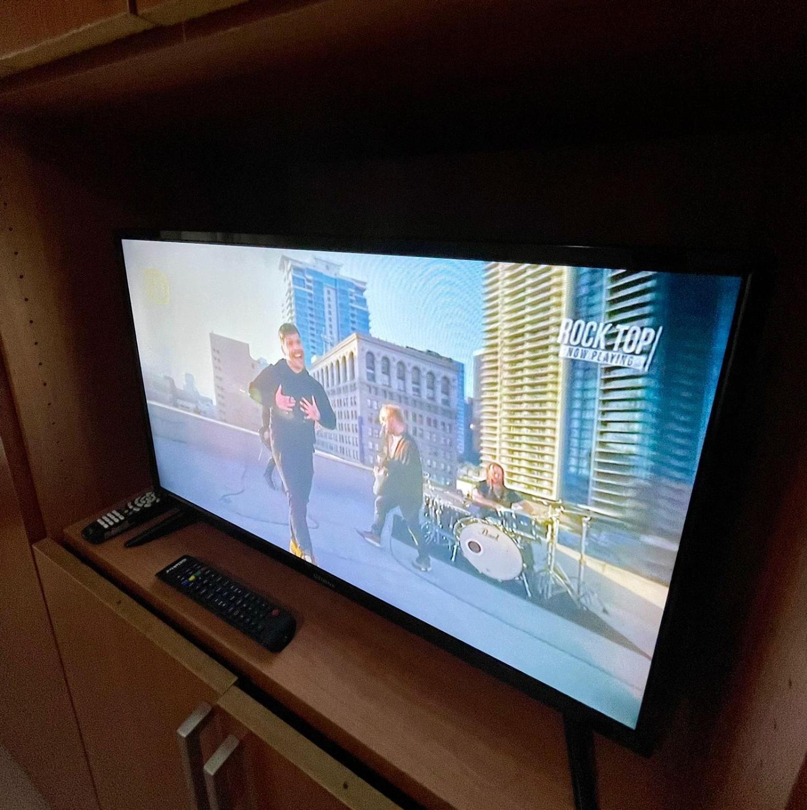 Skybase Apartment Tiranë Luaran gambar